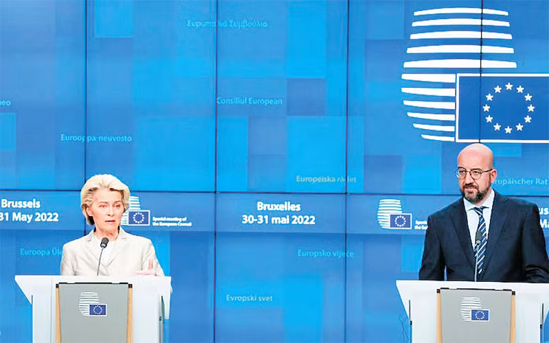 Các nhà lãnh đạo EU thông báo kết quả hội nghị cấp cao. 