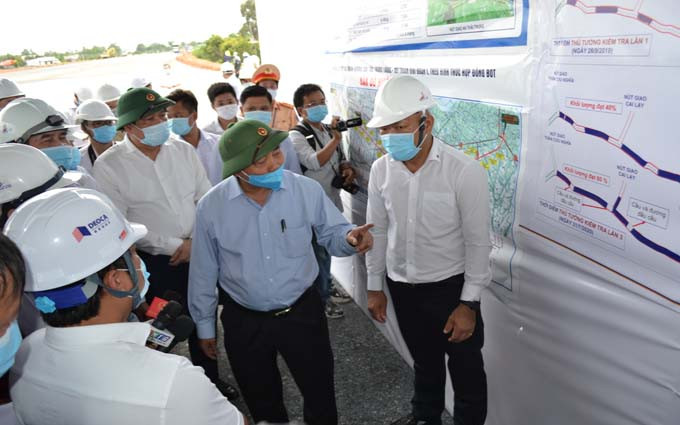 Thủ tướng Nguyễn Xuân Phúc yêu cầu phải bảo đảm tiến độ và chất lượng của Dự án cao tốc Trung Lương - Mỹ Thuận.