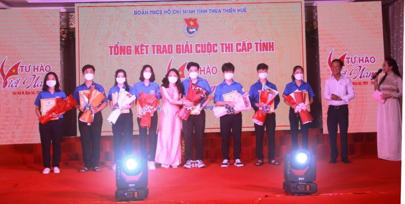 Trao giải Cuộc thi tìm hiểu lịch sử, văn hóa dân tộc “Tự hào Việt Nam” lần thứ 4, năm học 2021-2022. “Ngày hội đoàn viên” và tuyên dương Chi đoàn mạnh 2022 -0