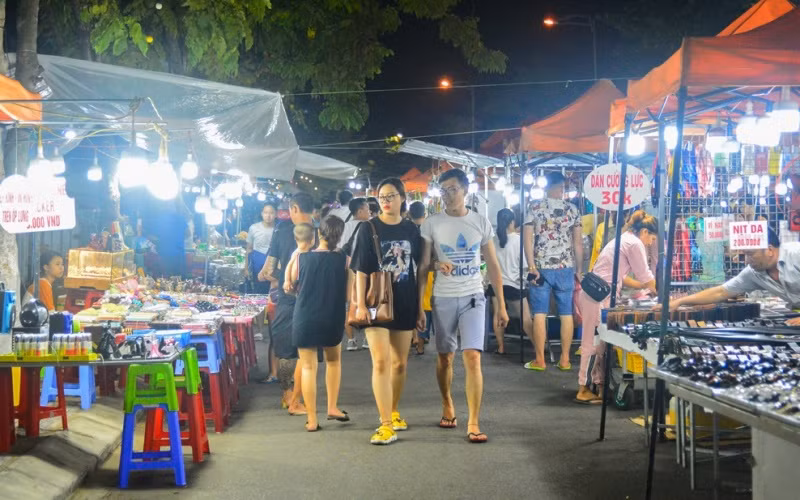 Chương trình “Giờ hạnh phúc” góp phần thực hiện Đề án phát triển kinh tế ban đêm của TP Đà Nẵng.