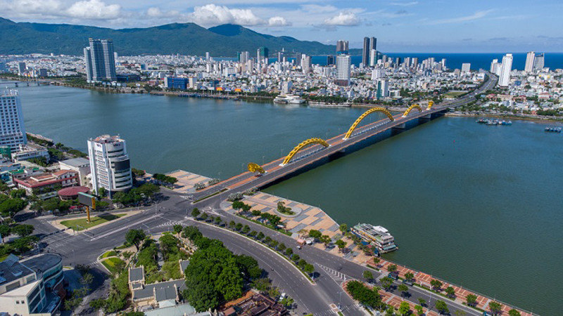 Đà Nẵng là nơi nghỉ ngơi hoàn hảo cho những ai muốn khám phá một mình. (Ảnh: Báo Đà Nẵng) Những điểm đến phù hợp với du lịch một mình -0