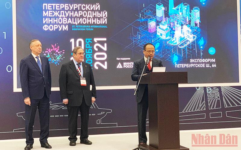 Ông Đỗ Xuân Hoàng phát biểu ý kiến tại khai mạc Diễn đàn. Việt Nam nêu giải pháp thúc đẩy hợp tác đổi mới sáng tạo Việt – Nga -0