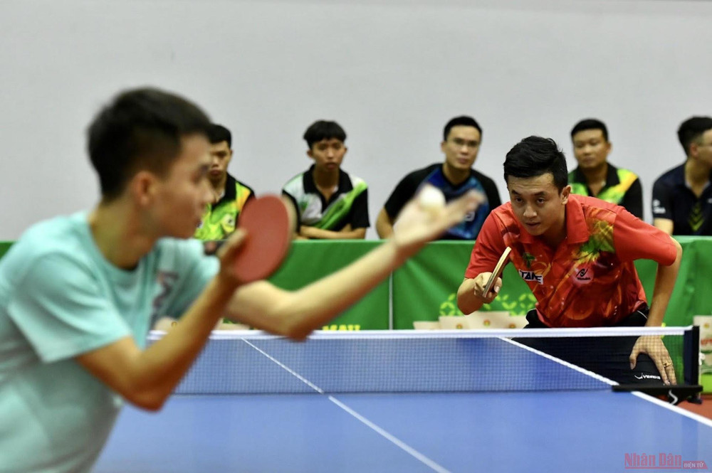 Cuộc so tài giữa TP Hồ Chí Minh 1 và Quân đội 1 tại vòng tứ kết đồng đội nam. giai_bong_ban_toan_quoc_bao_Nhan-1594828105500.jpg