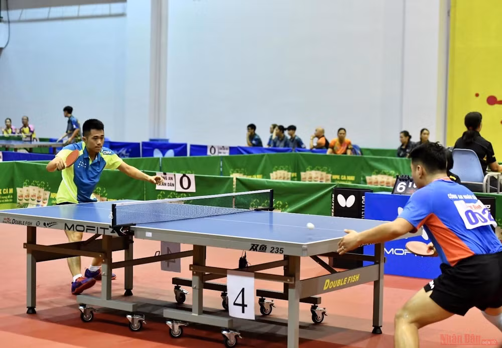 giai_bong_ban_toan_quoc_bao_Nhan-1594828104167.jpg