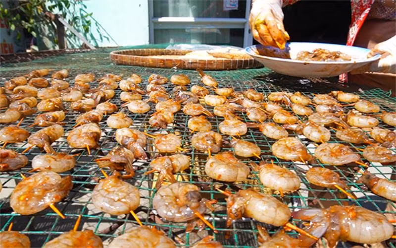 Nhớ mùi cá khô dân dã -0