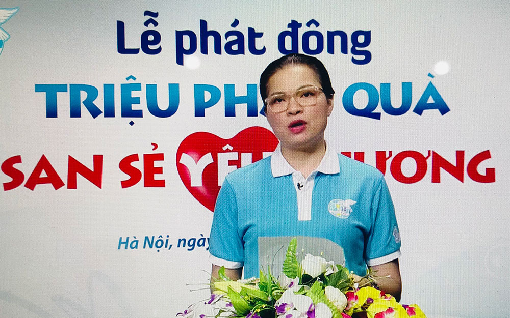 Chủ tịch Hội LHPN Việt Nam Hà Thị Nga phát biểu tại chương trình. “Triệu phần quà san sẻ yêu thương” -0