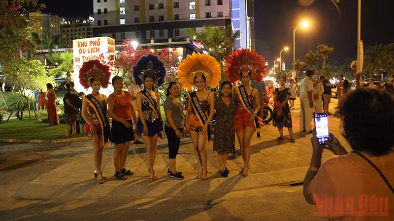 Khai trương tuyến Phố du lịch An Thượng mở đầu đề án kinh tế đêm Đà Nẵng -0