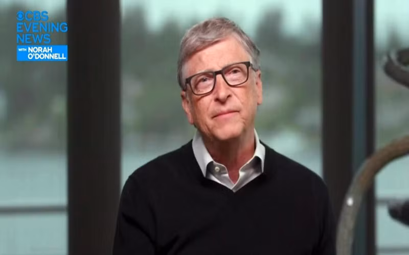 Ông Bill Gates trả lời phỏng vấn chương trình CBS Evening News. (Ảnh chụp màn hình)