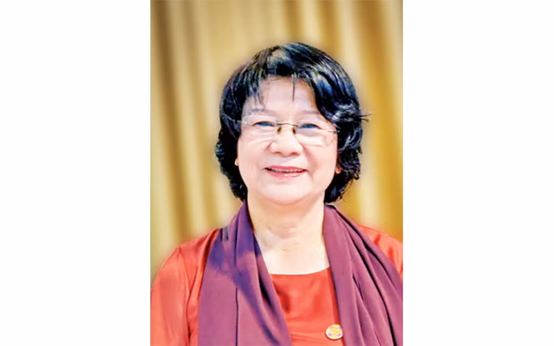 Thơ Đoàn Thị Lam Luyến