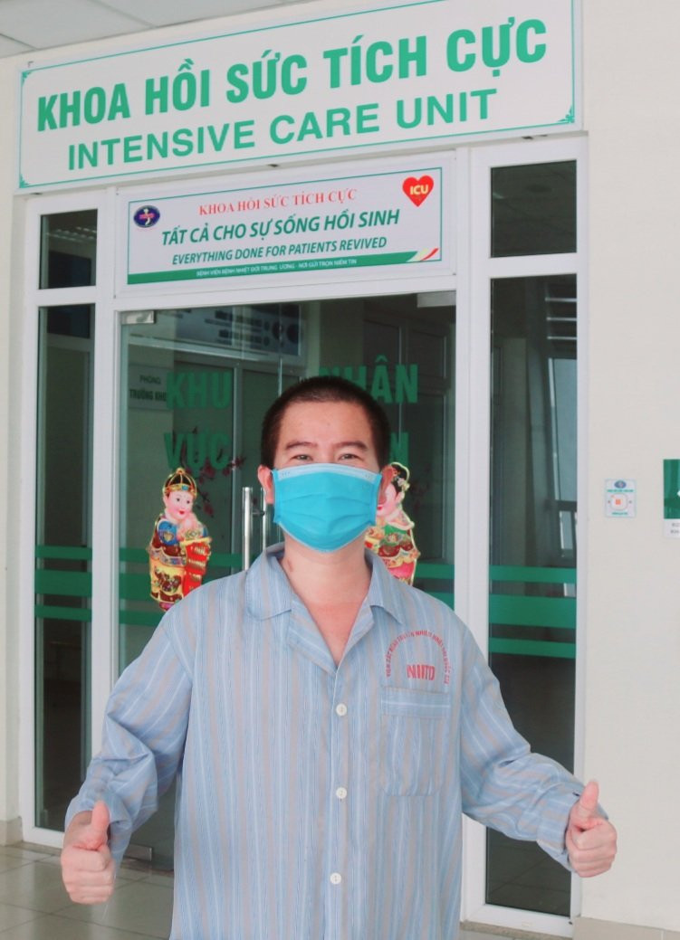 Bệnh nhân được tái sinh lần 2 sau những ngày được các bác sĩ giành giật sự sống. Kỳ tích: Bệnh nhân Covid-19 bình phục kỳ tích sau 12 ngày can thiệp ECMO -0