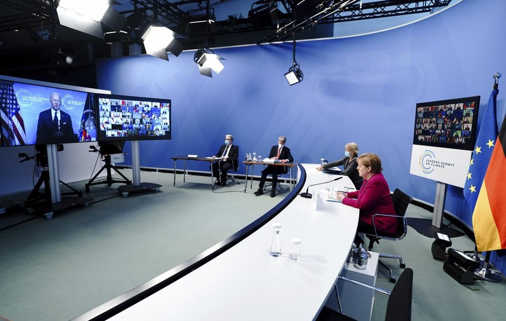 Thủ tướng Đức Angela Merkel tham dự Hội nghị thượng đỉnh trực tuyến về khí hậu. Ảnh: AP. Khai mạc Hội nghị thượng đỉnh khí hậu: Nhiều nước lớn cam kết cắt giảm khí thải -0