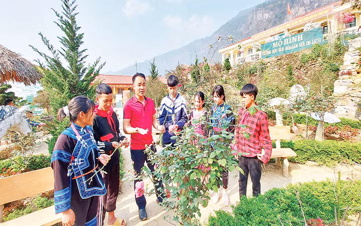 Trường học Du lịch giữa đại ngàn Y Tý