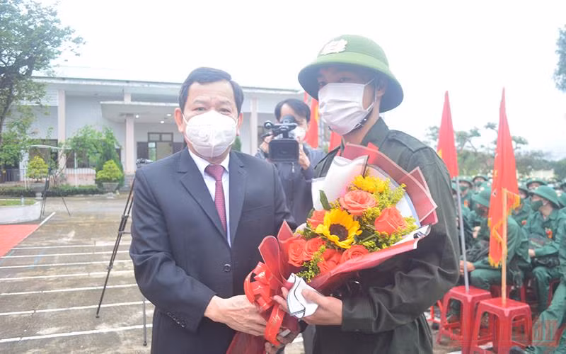 Tin nhập ngũ Quảng Ngãi -0