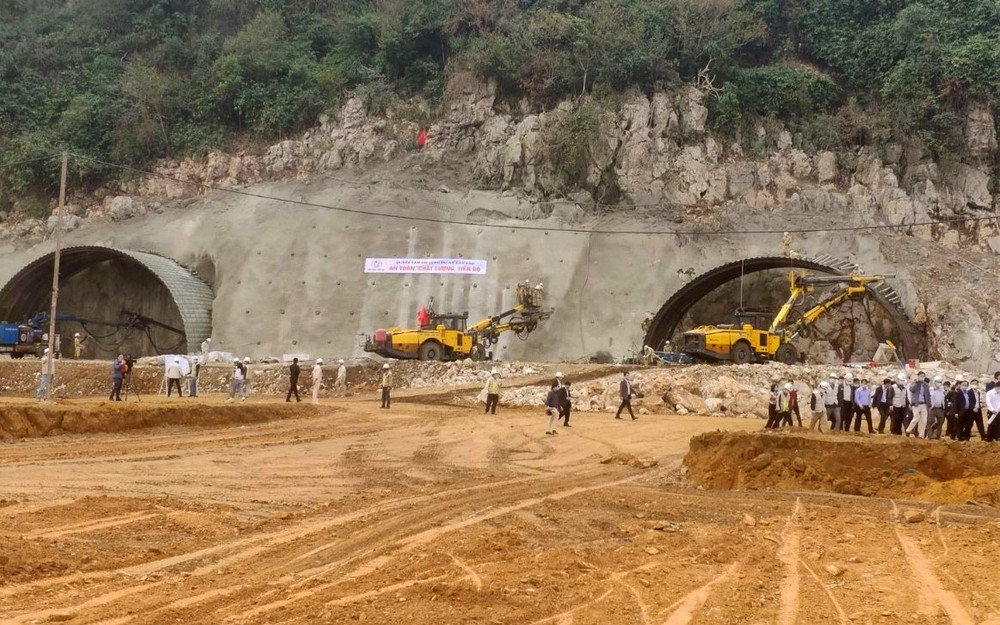 Dự án hầm đường bộ Tam Điệp.
