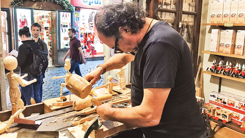 XỨ SỞ CỦA CHÚ BÉ NGƯỜI GỖ PINOCCHIO -0