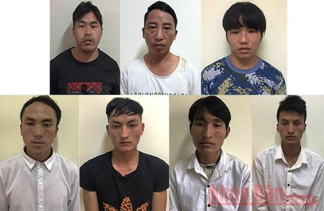 Các đối tượng trong đường dây buôn bán phụ nữ và trẻ em bị Công an Lào Cai bắt giữ. Bắt giữ bảy đối tượng lừa bán phụ nữ và trẻ em qua biên giới -0