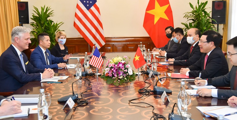 Hai bên đánh giá quan hệ Việt Nam - Hoa Kỳ chưa bao giờ phát triển mạnh mẽ như hiện nay. (Ảnh: BỘ NGOẠI GIAO VIỆT NAM) Phó Thủ tướng, Bộ trưởng Ngoại giao Phạm Bình Minh hội đàm Cố vấn An ninh quốc gia Hoa Kỳ Robert O’Brien -0