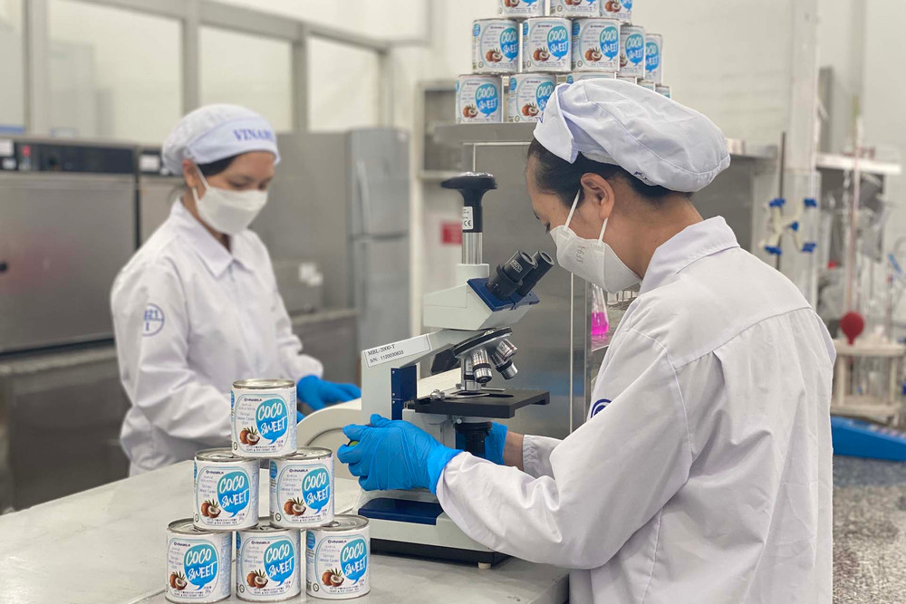Sữa dừa đặc là sản phẩm xuất khẩu mới của Vinamilk trong năm 2021 nhưng đã nhận được nhiều phản hồi tích cực từ thị trường Nhật Bản. (Ảnh: VNM) Sản phẩm sữa Việt tạo điểm nhấn tại các hội chợ quốc tế lớn -0