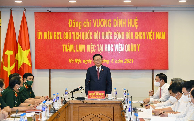 Chủ tịch Quốc hội Vương Đình Huệ tại buổi làm việc. (Ảnh: DUY LINH) Đóng góp tích cực và sẵn sàng ứng phó có hiệu quả đối với các tình huống dịch bệnh, khẩn cấp -0