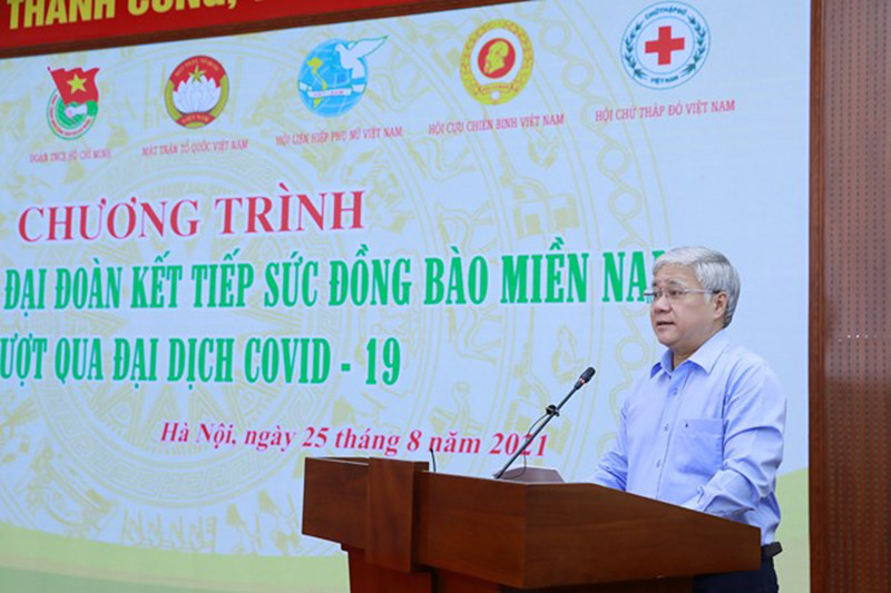 Đồng chí Đỗ Văn Chiến, Bí thư Trung ương Đảng, Chủ tịch Ủy ban Trung ương Mặt trận Tổ quốc Việt Nam, phát biểu tại Chương trình. (Ảnh: DIỆP VINH) Chương trình Triệu phần quà đại đoàn kết tiếp sức đồng bào miền nam vượt qua đại dịch Covid-19 -0