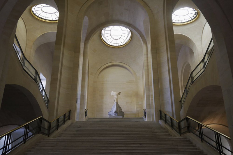 Bảo tàng Louvre tận dụng “thời cơ vàng” đóng cửa vì Covid-19 -0