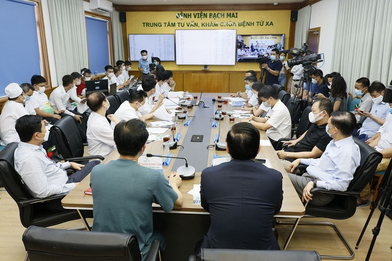Hội chẩn trực tiếp các ca bệnh từ Bệnh viện Bạch Mai. Hệ thống khám, chữa bệnh từ xa BV Bạch Mai sẽ kết nối với hơn 200 điểm cầu -0