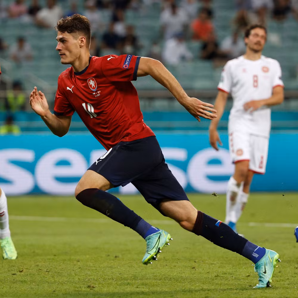 Thắng thuyết phục, Đan Mạch thẳng tiến bán kết EURO 2020 -0