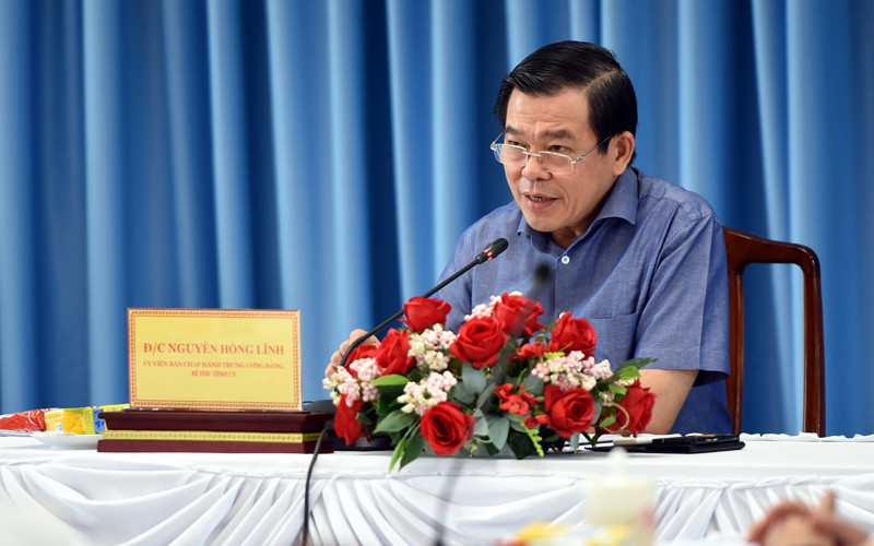 Bí thư Tỉnh ủy Đồng Nai Nguyễn Hồng Lĩnh đề nghị ưu tiên tiêm 2 mũi vaccine cho shipper và lái xe. Đồng Nai ưu tiên tiêm hai mũi vaccine phòng Covid-19 cho shipper và lái xe -0