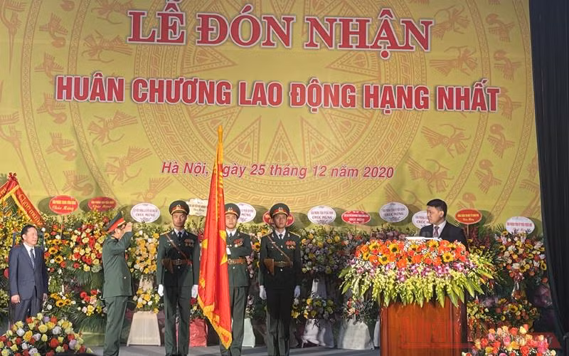 Cục cơ yếu Đảng, chính quyền đón nhận Huân chương lao động hạng nhất