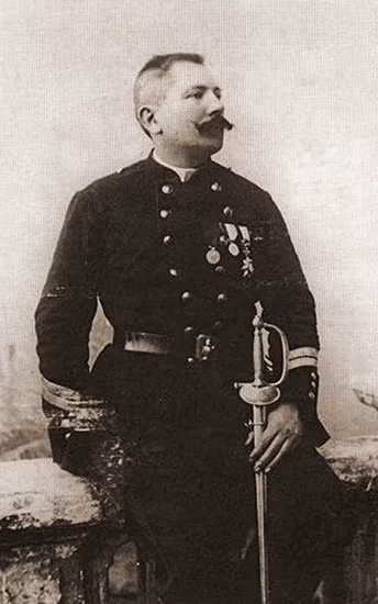 Ra mắt bộ sách “bảo tàng” hình ảnh về Đông Dương -0