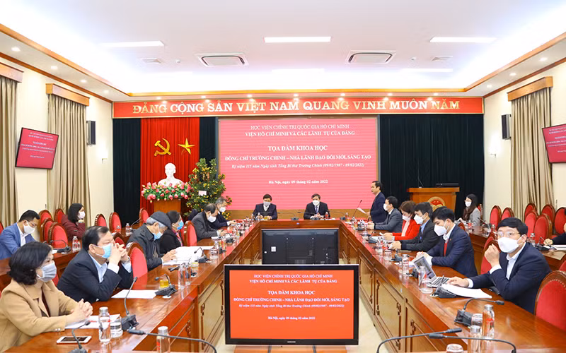 Quang cảnh buổi tọa đàm.
