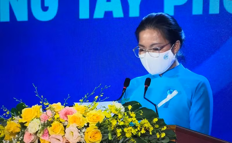 Chủ tịch Hội Liên hiệp Phụ nữ Việt Nam Hà Thị Nga phát biểu tại sự kiện.