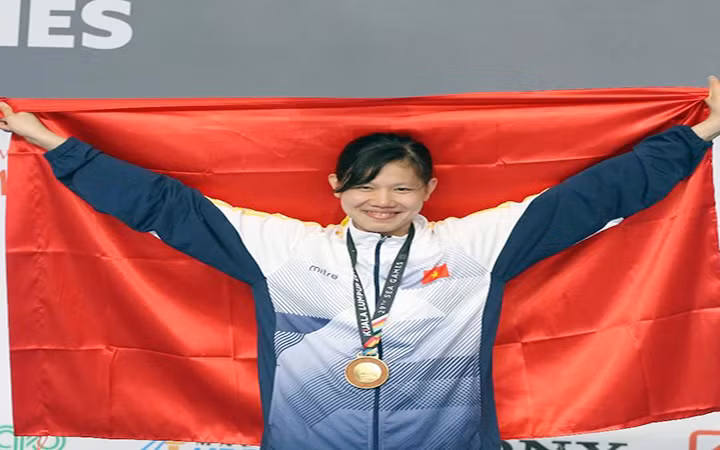 Ánh Viên không thi đấu tạo nhiều thách thức cho đội tuyển bơi Việt Nam tại SEA Games 31. (Ảnh NGỌC HẢI)
