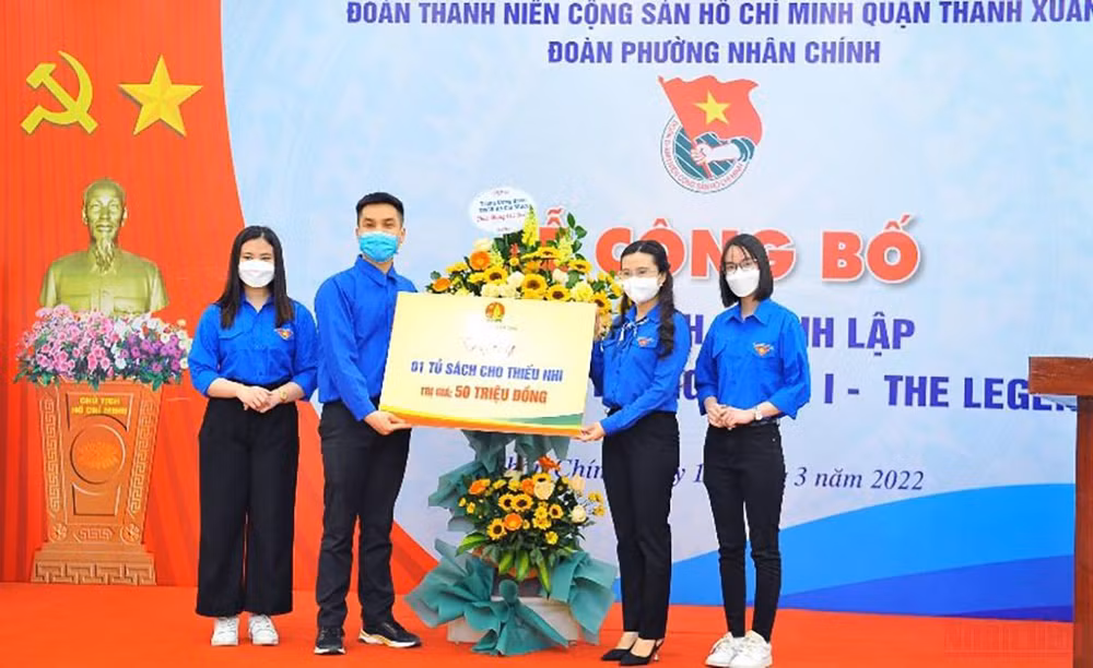 Lễ công bố quyết định thành lập Chi đoàn Nam Thăng Long I – The Legend. (Ảnh: NGỌC VY)