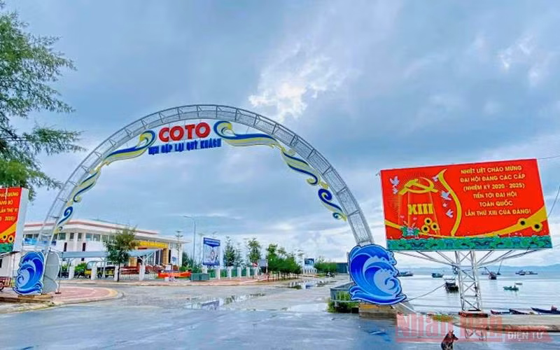 Khu vực Cầu cảng Cô Tô.