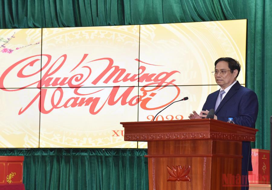 Thủ tướng Phạm Minh Chính phát biểu tại buổi gặp mặt. Thủ tướng thăm, chúc Tết 2 đơn vị Bộ Công an -0