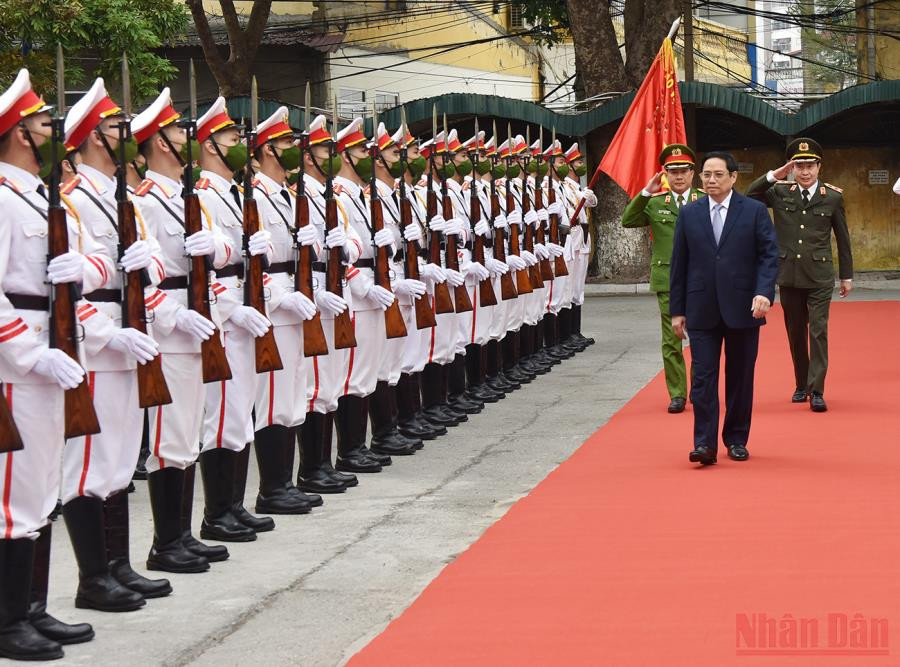 Thủ tướng Phạm Minh Chính đến thăm cán bộ, chiến sĩ Cục A05 và C07. Thủ tướng thăm, chúc Tết 2 đơn vị Bộ Công an -0