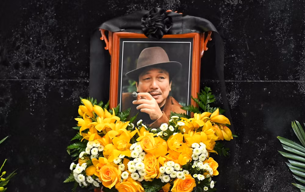 Di ảnh nhạc sĩ Phú Quang tại tang lễ sáng 13/12 ở Hà Nội. (Ảnh: Thành Đạt)