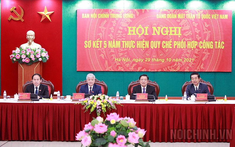 Các đồng chí chủ trì Hội nghị. (Ảnh: noichinh.vn). Hoạt động của lãnh đạo Đảng, Nhà nước -0