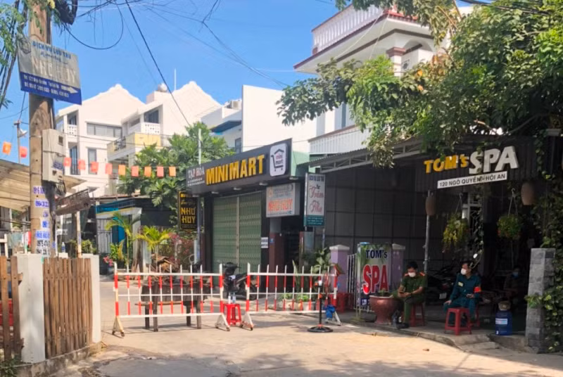 Hội An kiểm soát người dân ra vào thành phố.