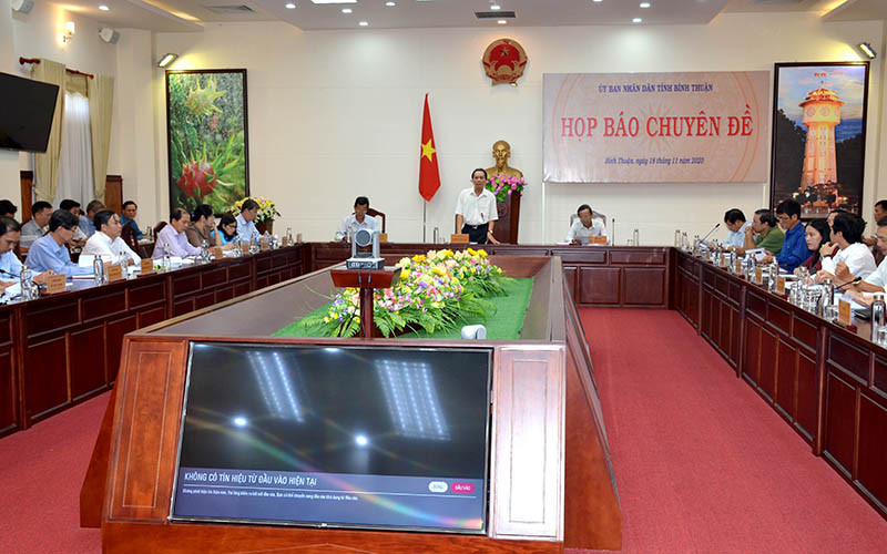 Quang cảnh buổi họp báo chuyên đề. Bốn dự án đầu tư tại Bình Thuận có thực hiện đúng quy định pháp luật? -0