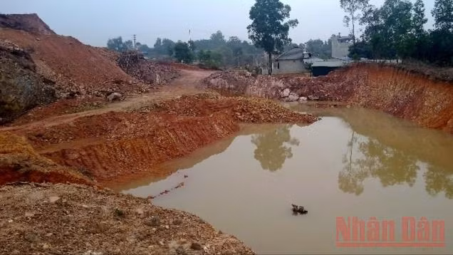 Bát nháo khai thác mỏ đất ở Thái Nguyên -0
