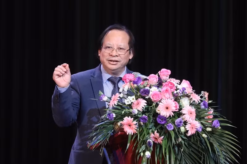 PGS, TS Nguyễn Viết Nhung, Giám đốc BV Phổi Trung ương, Chủ nhiệm Chương trình Chống lao quốc gia.