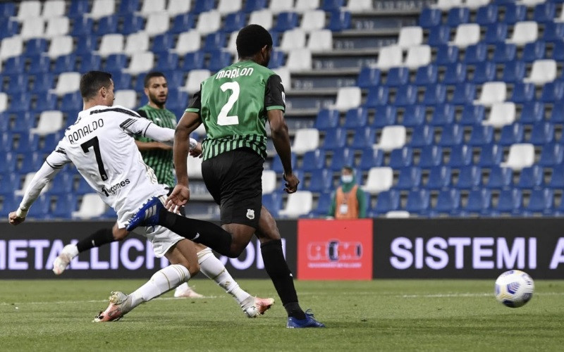 Ronaldo đã cán cột mốc 100 bàn thắng cho Juventus trên mọi đấu trường. (Ảnh: Juventus) Thắng Real Sociedad, Atletico tiến gần đến ngôi vô địch La Liga -0