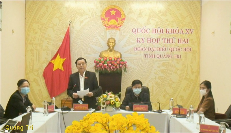 Đại biểu Hoàng Đức Thắng (Quảng Trị) phát biểu tại phiên thảo luận. (Ảnh: quochoi.vn) Vấn đề trang bị tàu bay cho Cảnh sát cơ động làm nóng nghị trường Quốc hội -0