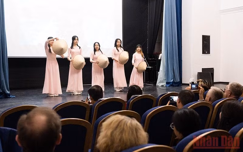 Ngày Việt Nam đầu tiên ở Đại học Ngôn ngữ Moskva -0