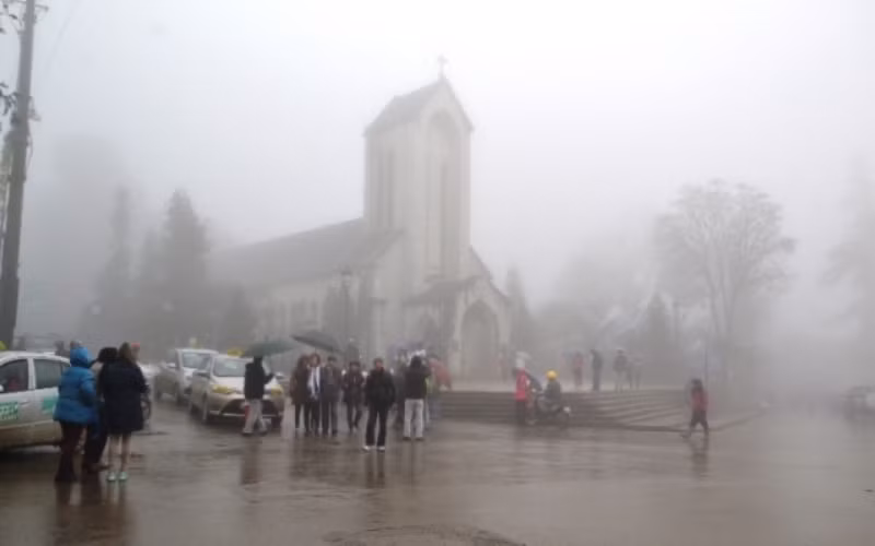 Sa Pa chìm trong rét hại 12,2 độ C ngay giữa tiết thu.