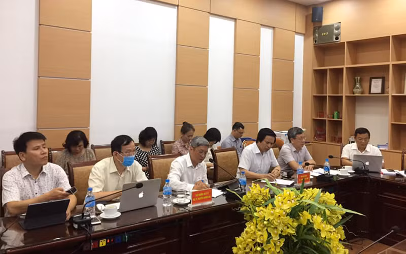 Các chuyên gia hội chẩn ngày 30-7.