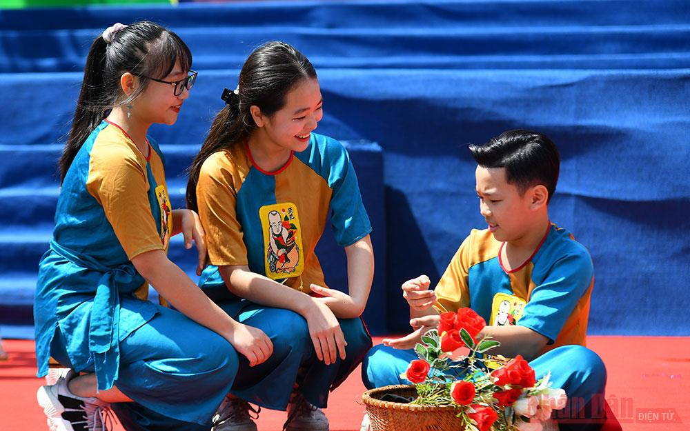 Các đội đã tích cực luyện tập trong nhiều tuần để mang đến liên hoan tiết mục trình diễn ấn tượng nhất. vd_10-1602341029049.jpg