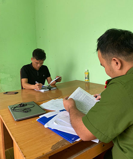 Đối tượng Trần Bá Nhật tại Cơ quan CSĐT Công an tỉnh Đắk Nông. Bắt hai phóng viên báo chí tống tiền doanh nghiệp -0